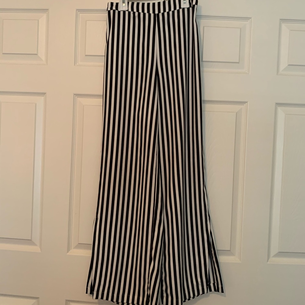 Black n white striped pants